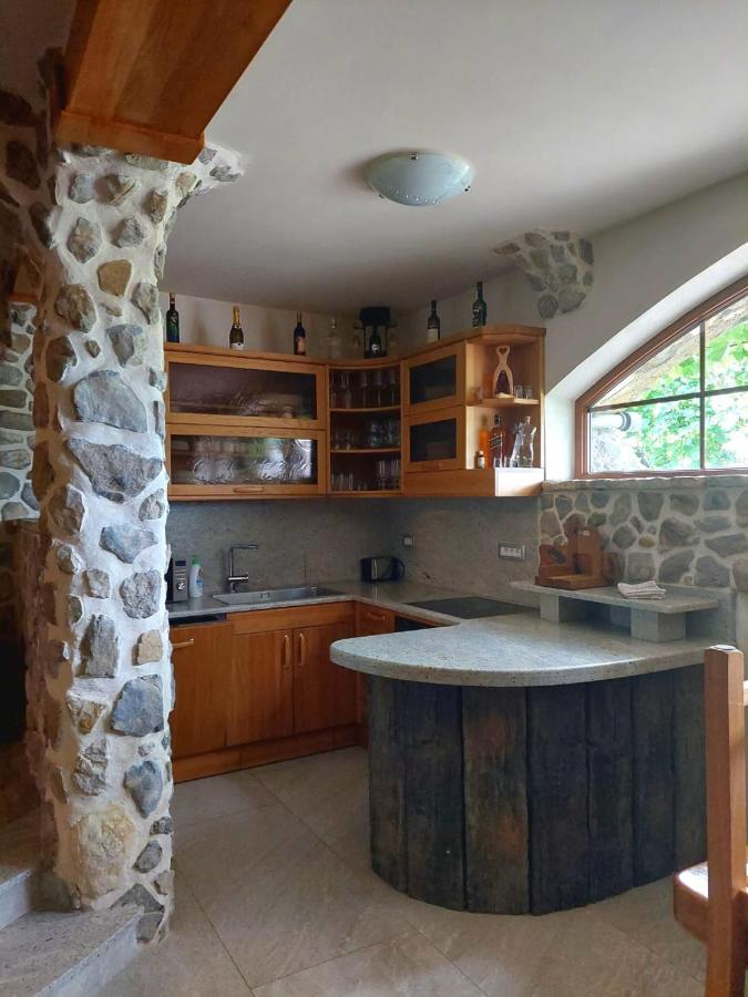 Zerko Holiday Home - Vineyard Chalet With Sauna And Jacuzzi Free Mirna Exterior foto